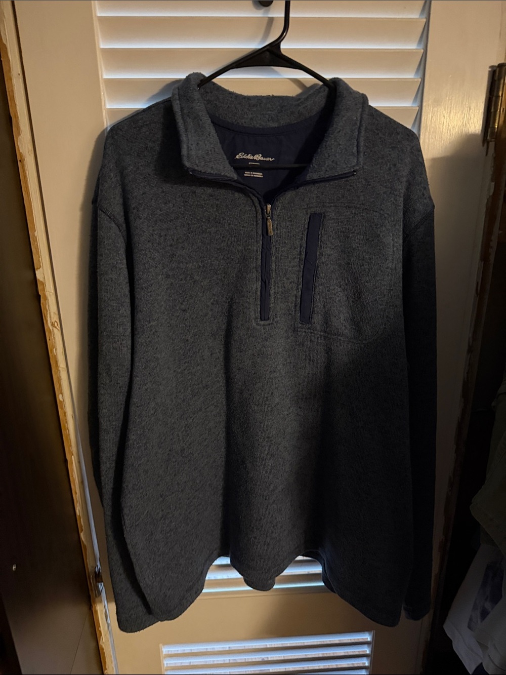 Eddie Bauer Men’s blue Half-Zip Fleece Pullover